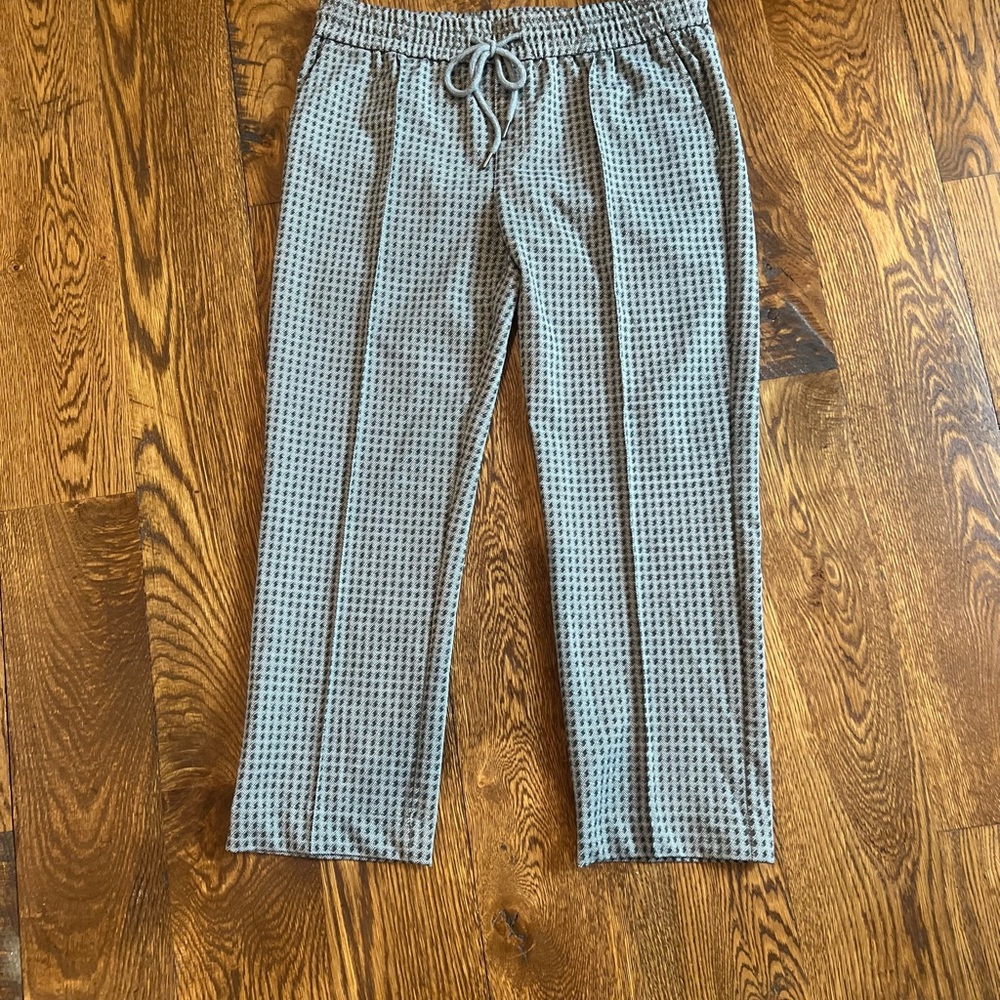 Liverpool pattern pull on pant.  Size L